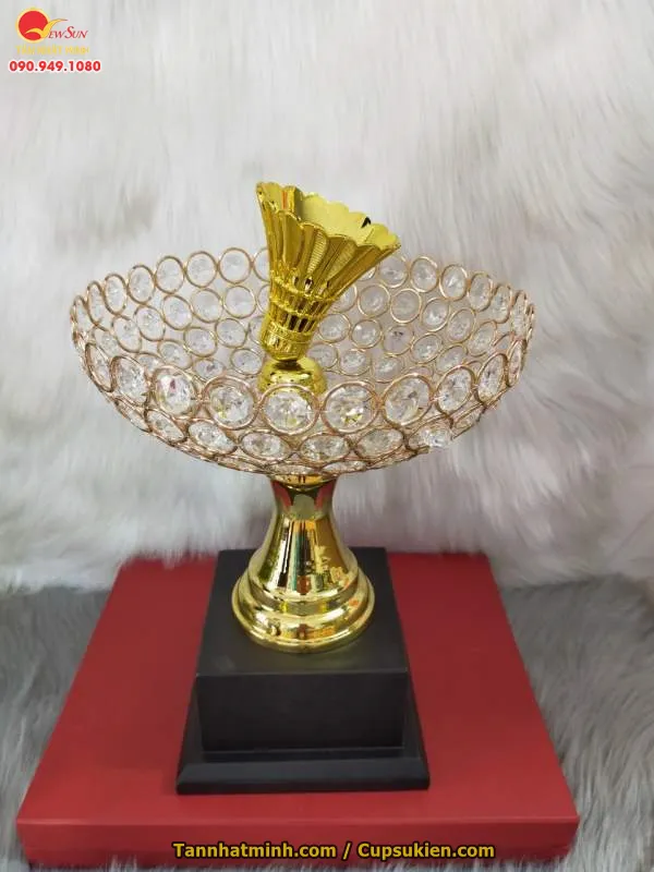 Cúp thể thao kim loại 33