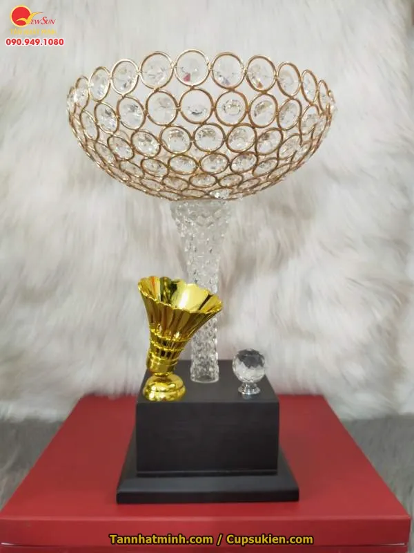 Cúp thể thao kim loại 36