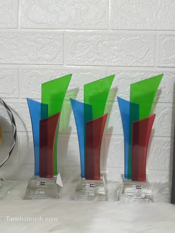 Cúp vinh danh, Cúp pha lê đẹp, Cao cấp -16