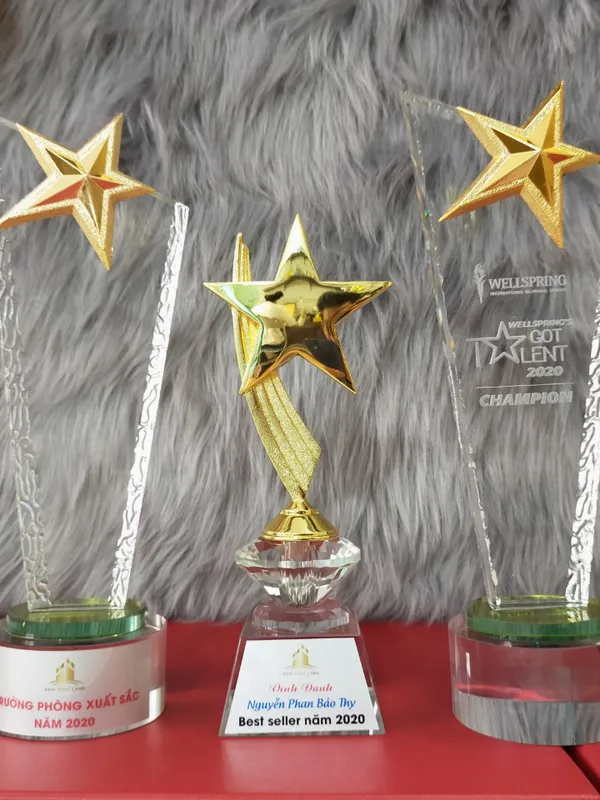 Cúp pha lê giá rẻ