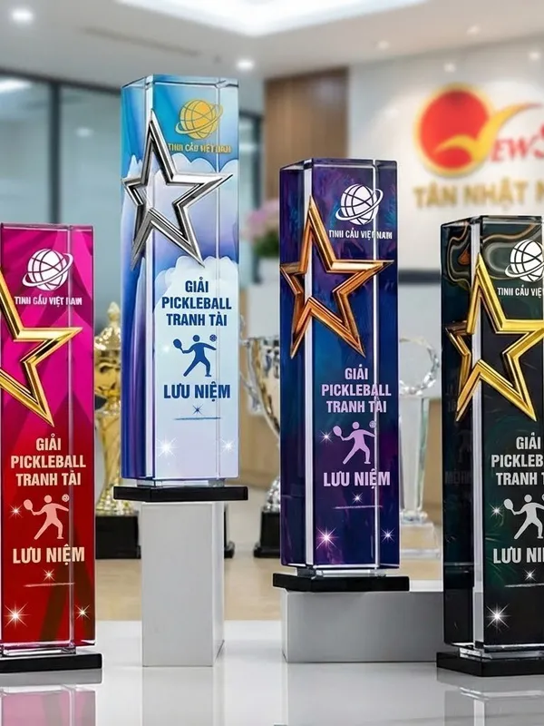 Mẫu Cúp pha lê đẹp mới Nhập Khẩu 2026 (36)