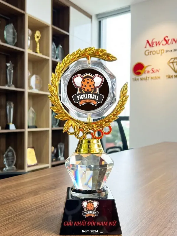 Cúp Pha Lê Pickleball - Mẫu Giá Rẻ Cho Giải
