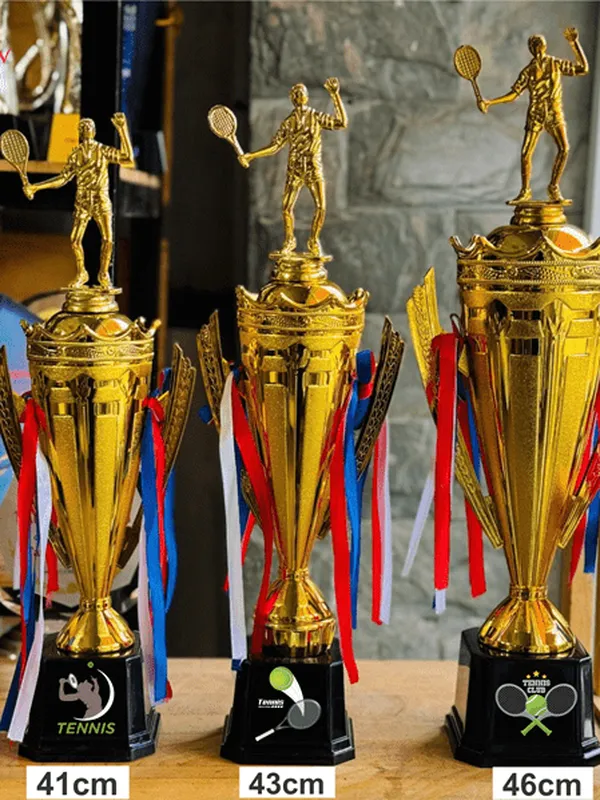 Cúp Nhựa Giá Rẻ 35