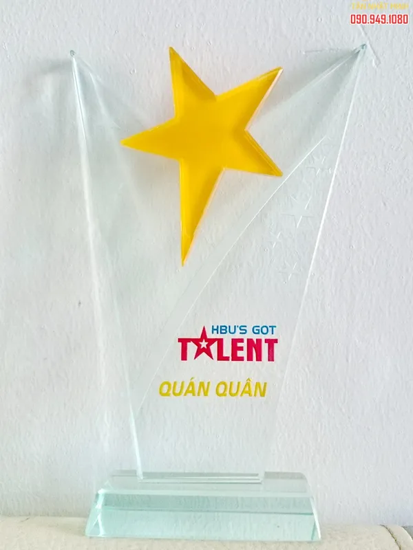 Cúp thủy tinh giá rẻ 29