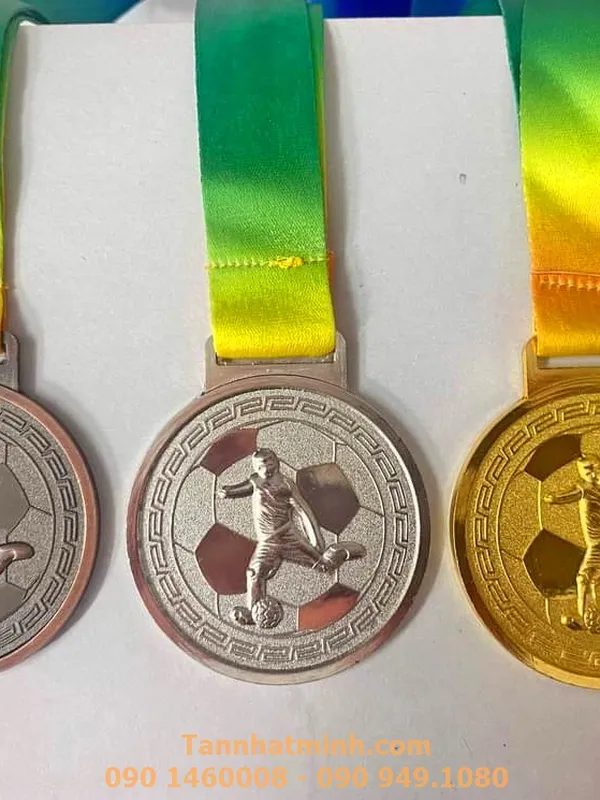 Huy chương giá rẻ, thể thao đẹp (2)