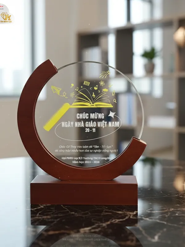 Kỷ niệm chương pha lê, Kỷ niệm chương gỗ tròn đẹp