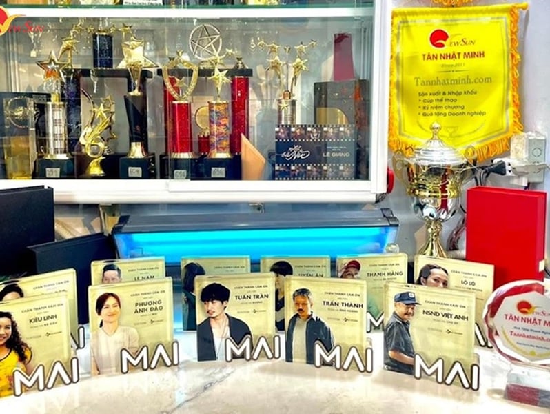 Tân Nhật Minh - Sản Xuất Kỷ Niệm Chương Cho Phim Mai