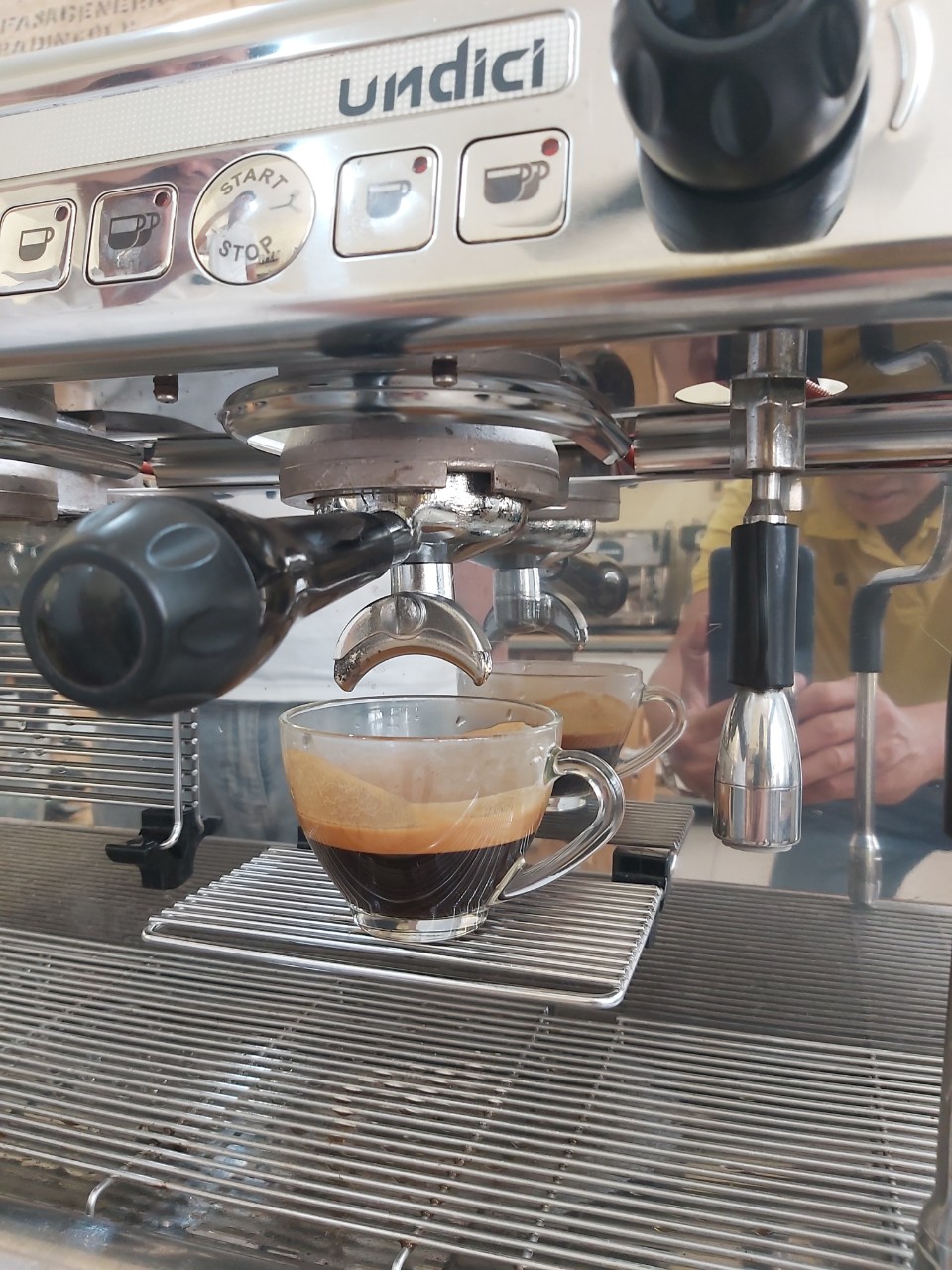 Máy pha cafe chuyên nghiệp Casadio Undici A2 thanh lý giảm gần 50%.
