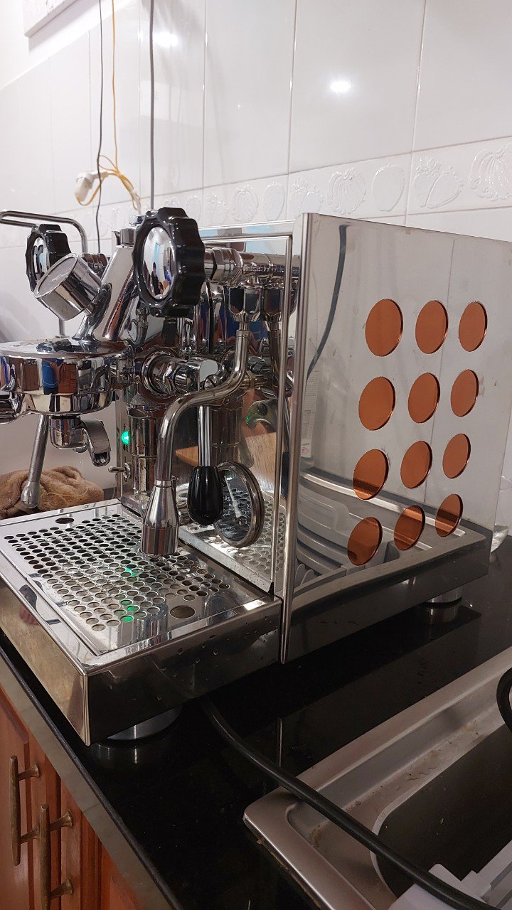 Thanh lý máy pha cà phê espresso Rocket Appartenmento mới 98% nhập khẩu Ý.