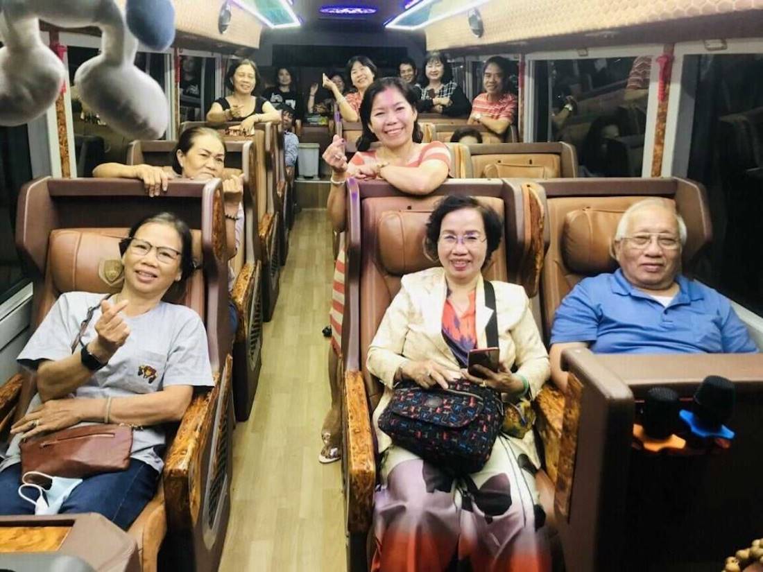 Car rental to Kon Tum 4 Days 3 Nights 4-7-16-29-45c Limousine 9-11-15-18c