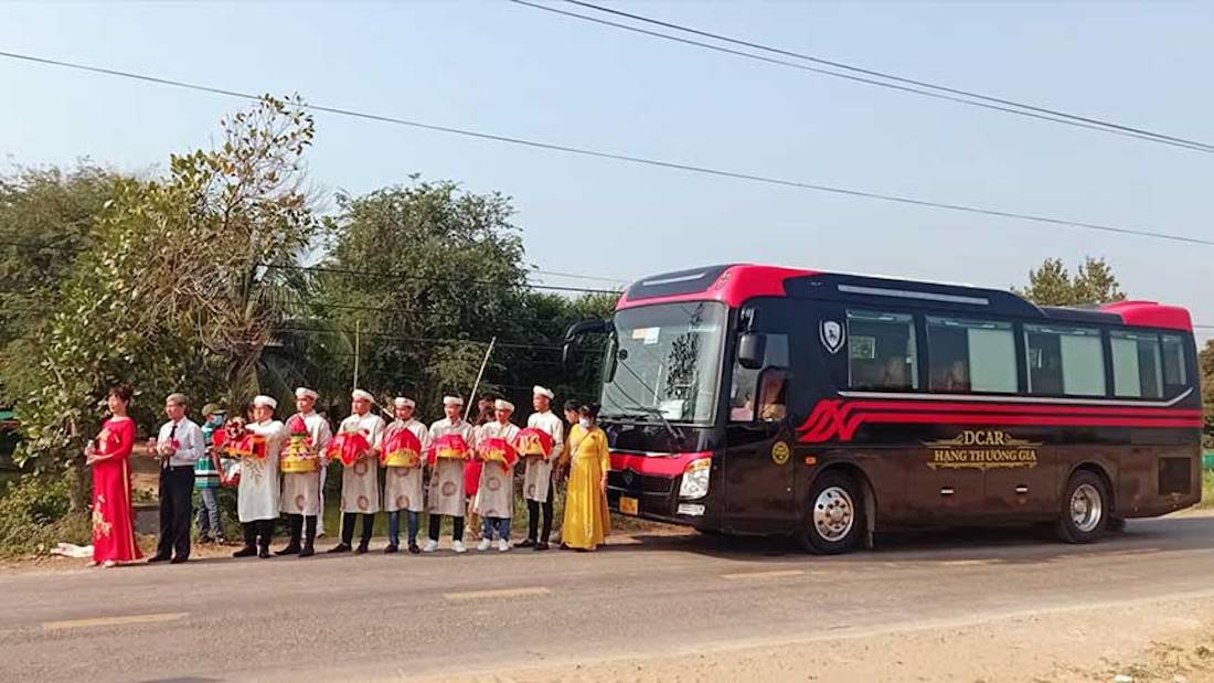 Car rental to Cao Bang 4-7-16-29-35-45c Limousine 9-11-15-18-28c