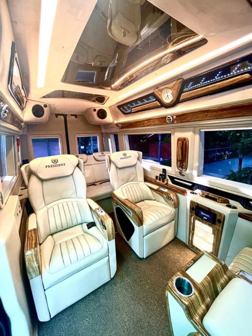 Car rental to Kon Tum 4 Days 3 Nights 4-7-16-29-45c Limousine 9-11-15-18c