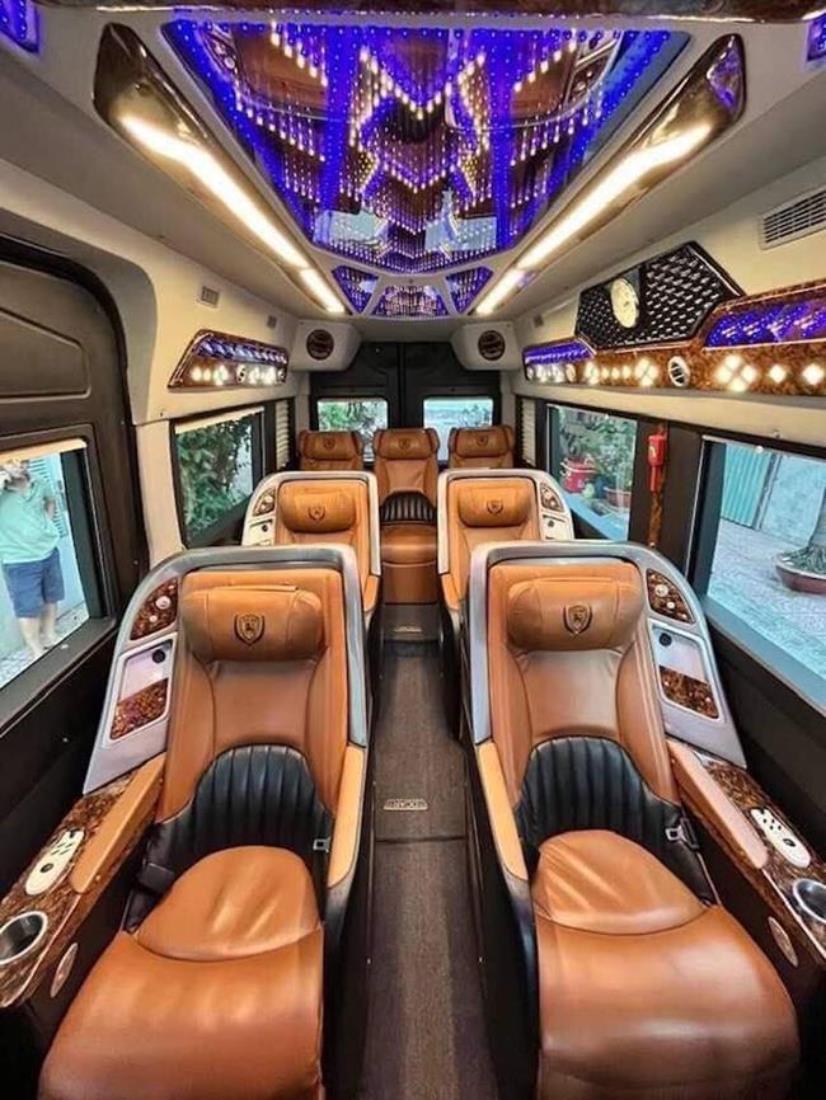 Car rental to Hai Duong 4-7-16-29-35-45c Limousine 9-11-15-18-28c