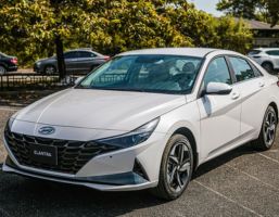 4-SEAT CAR RENTAL HYUNDAI ELANTRA | REPUTABLE CAR RENTAL SERVICE