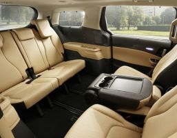 RENT 7-SEAT KIA SEDONA | REPUTABLE CAR RENTAL SERVICE
