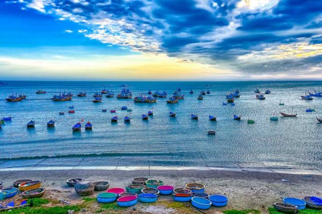 LÀNG CHÀI MŨI NÉ ĐIỂM THAM QUAN DU LỊCH VÀ CHƯƠNG TRÌNH BIỂU DIỄN HUYỀN THOẠI LÀNG CHÀI Ở MŨI NÉ