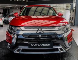7-SEAT CAR RENTAL MITSUBISHI OUTLANDER | PRESTIGIOUS SERVICE AT MY TAM TRAVEL