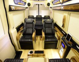 7-SEAT PRESIDENT CAR RENTAL | REPUTABLE CAR RENTAL SERVICE