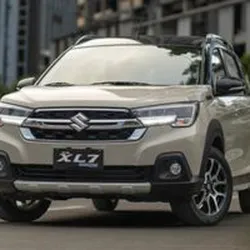 Car Rental 7 Seater Suzuki XL7