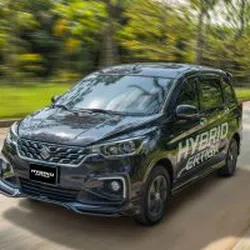 Car Rental 7 Seater Suzuki Ertiga
