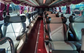 Thuê xe Limousine 28 chỗ đi Cần Thơ – VIP Ghế Dựa Rộng Thoải Mái – My Tam Trave