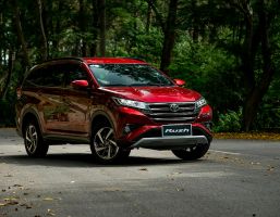 TOYOTA RUSH 7-SEAT CAR RENTAL | REPUTABLE CAR RENTAL SERVICE