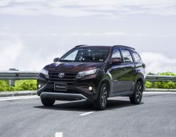 TOYOTA RUSH 7-SEAT CAR RENTAL | REPUTABLE CAR RENTAL SERVICE