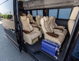 11-SEAT LIMOUSINE DCAR RENTAL | PROFESSIONAL SERVICE AT MY TAM TRAVEL