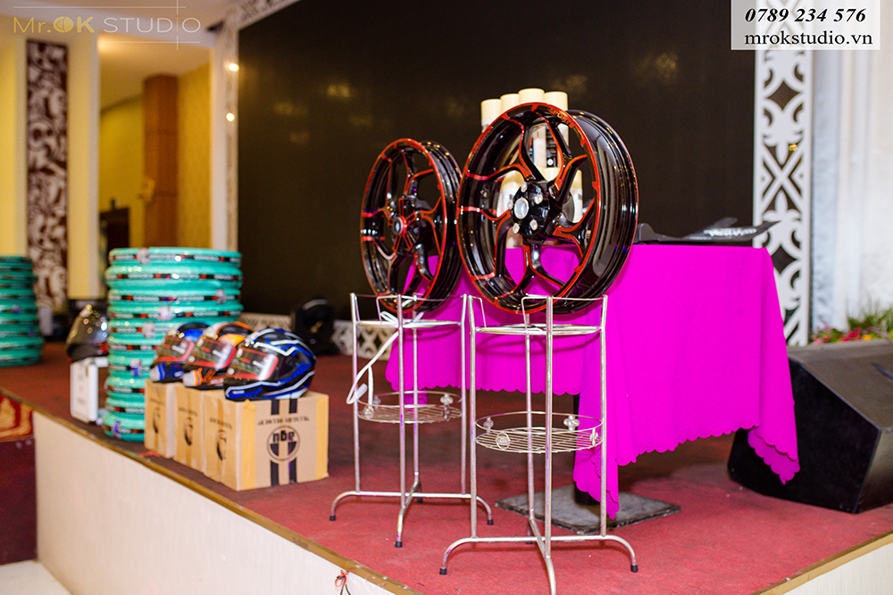 Nên tìm hiểu thông tin về sự kiện cũng như trang thiết bị đầy đủ Nên tìm hiểu thông tin về sự kiện cũng như trang thiết bị đầy đủ