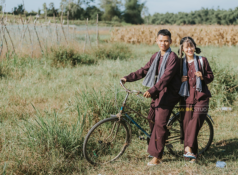 Hãy chú trọng đến các phụ kiện kèm theo khi thuê quần áo chụp ảnh kỷ yếu Quảng Ngãi Hãy chú trọng đến các phụ kiện kèm theo khi thuê quần áo chụp ảnh kỷ yếu Quảng Ngãi