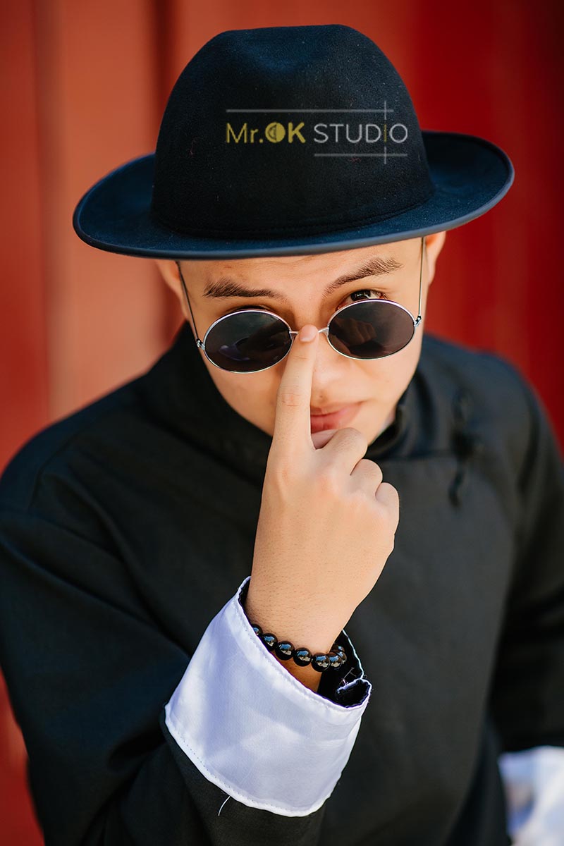 Sử dụng phụ kiện sẽ giúp bộ ảnh trở nên sinh động và cuốn hút hơn Sử dụng phụ kiện sẽ giúp bộ ảnh trở nên sinh động và cuốn hút hơn