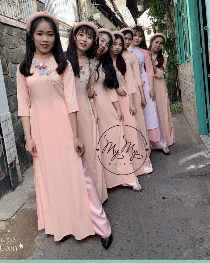 Áo dài bưng quả rẻ mẫu mới 2020