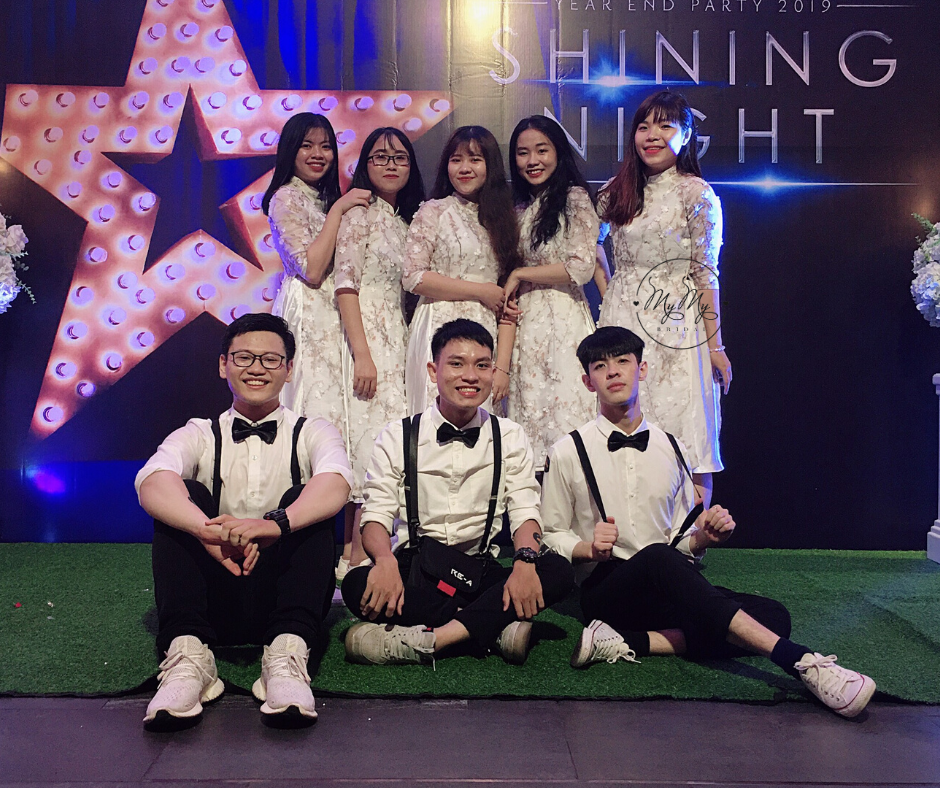 cho thuê áo dài bưng quả cách tân mẫu trắng lụa 3d mẫu dể thương trẻ trung gò vấp tấn bình tân phú đồ diễn văn nghệ dễ thương