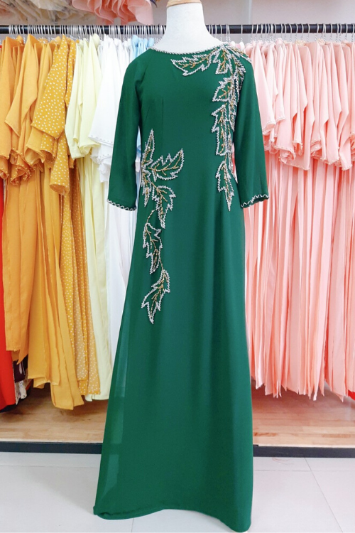 Áo cưới My My là địa chỉ cho thuê áo dài làm sui, áo dài mẹ chồng, áo dài người trung niên, lớn tuổi, áo dài quý bà với nhiều mẫu mã, màu sắc, chất liệu và hoa văn sang trọng