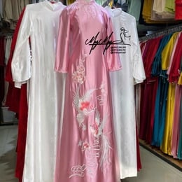 ÁO DÀI BÀ SUI HỒNG THÊU PHƯỢNG HOÀNG VÀ HOA MẪU ĐƠN