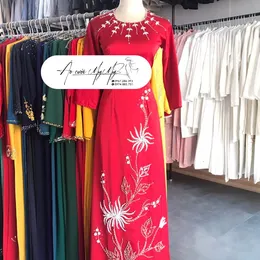 ÁO DÀI SUI ĐỎ ĐÍNH KẾT HOA CÚC