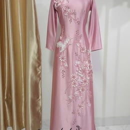 ÁO DÀI SUI HỒNG HỌA TIẾT HOA CÚC VÀ CHIM HẠC