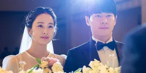Kim Tae Hee xinh ngất ngây khi một lần nữa mặc váy cưới