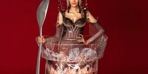 National Costume cho Hoàng Thùy lộ diện