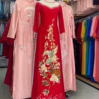 ÁO DÀI BÀ SUI ĐỎ THÊU HOA VÀ CHIM HẠC