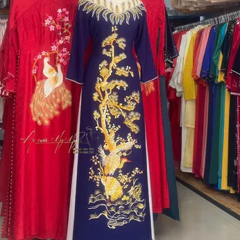 ÁO DÀI BÀ SUI THÊU CÂY TÙNG