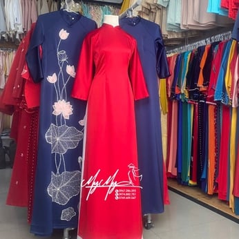 ÁO DÀI NỮ ĐỎ
