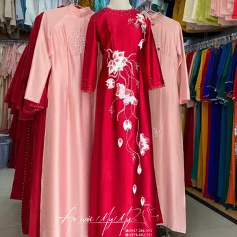 ÁO DÀI BÀ SUI ĐỎ THÊU HOA