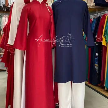 ÁO DÀI CẶP ĐỎ VÀ XANH HOÀI CỔ