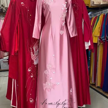 ÁO DÀI BÀ SUI HỒNG ĐÍNH KẾT HOA NỔI
