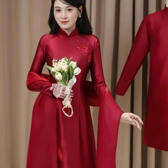 ÁO DÀI CÔ DÂU ĐỎ THÊU HOA MẪU ĐƠN VÀ CHOÀNG