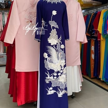 ÁO DÀI BÀ SUI XANH THÊU HOA SEN-VÀ HẠC TRẮNG