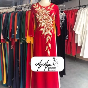 ÁO DÀI SUI ĐỎ ĐÍNH KẾT HOA HỒNG