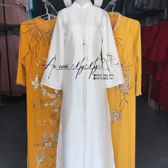 ÁO CHOÀNG TRẮNG LỤA VÂN GỖ