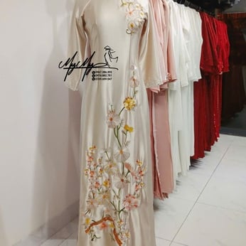 ÁO DÀI SUI KEM HỌA TIẾT HOA ĐỒNG TIỀN